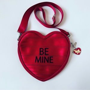 Harvey’s Be Mine Heart Purse